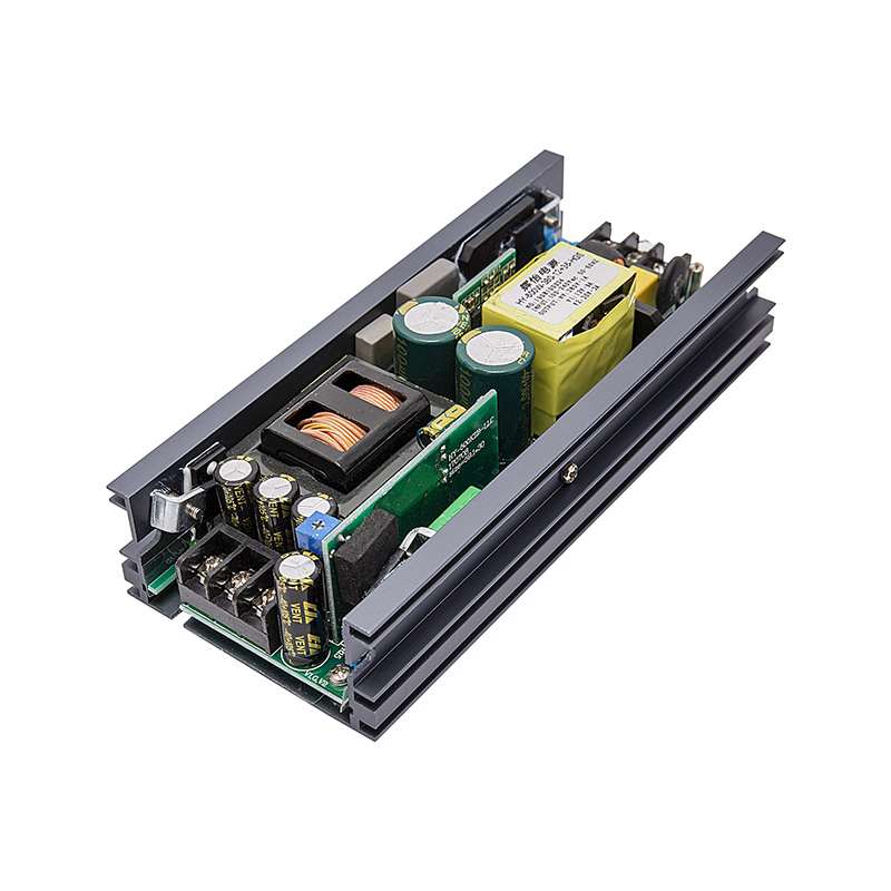 <600W-650W U-shaped power supply with three sets of PFC output>